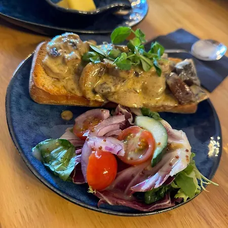 The White Swan ホテル